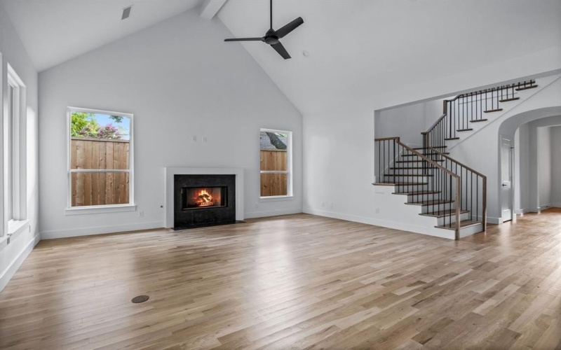 9232 San Fernando Way, Dallas, TX 75218, 4 Bedrooms Bedrooms, ,5 BathroomsBathrooms,Residential,For Sale,9232 San Fernando Way,0,21017785