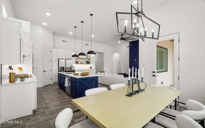 660 Paseo Del Agua Street, Horizon City, TX 79928, 4 Habitaciones Habitaciones , ,3 BañosBaños,Residential,En Venta,660 Paseo Del Agua Street,910605