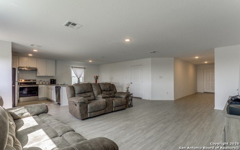 7222 Yellow Sapphire, San Antonio, TX 78263, 4 Bedrooms Bedrooms, ,2 BathroomsBathrooms,Residential,For Sale,7222 Yellow Sapphire,0,1883373