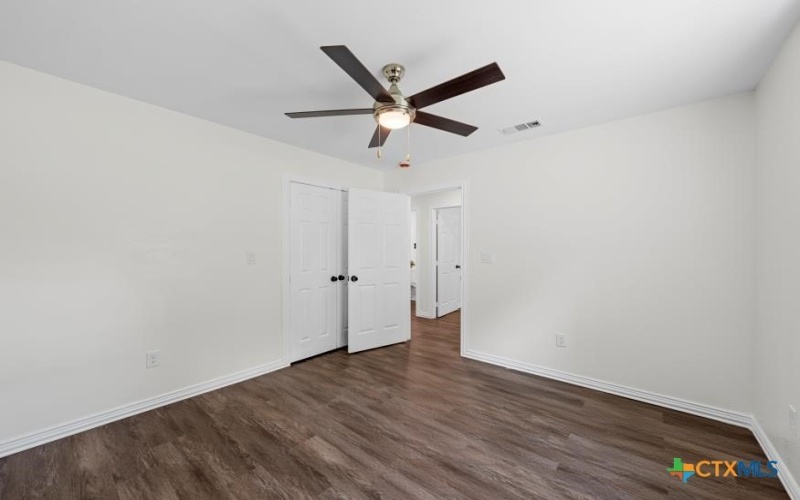 924 E TITUS, Mexia, TX 76667, 3 Bedrooms Bedrooms, ,2 BathroomsBathrooms,Residential,For Sale,924 E TITUS,588160