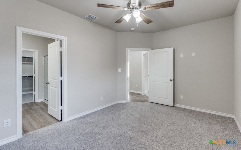 228 W Martindale, Seguin, TX 78155, 3 Bedrooms Bedrooms, ,2 BathroomsBathrooms,Residential,For Sale,228 W Martindale,588193