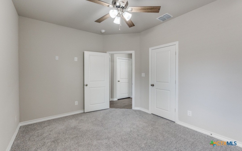 228 W Martindale, Seguin, TX 78155, 3 Bedrooms Bedrooms, ,2 BathroomsBathrooms,Residential,For Sale,228 W Martindale,588193