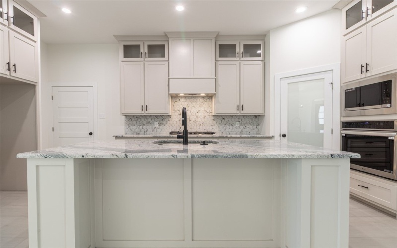3901 Morteza Drive, Corpus Christi, TX 78414, 4 Bedrooms Bedrooms, ,3 BathroomsBathrooms,Residential,For Sale,3901 Morteza Drive,0,462768