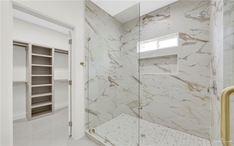 2908 E Uva Avenue, Hidalgo, TX 78557, 3 Bedrooms Bedrooms, ,2 BathroomsBathrooms,Residential,For Sale,2908 E Uva Avenue,477363