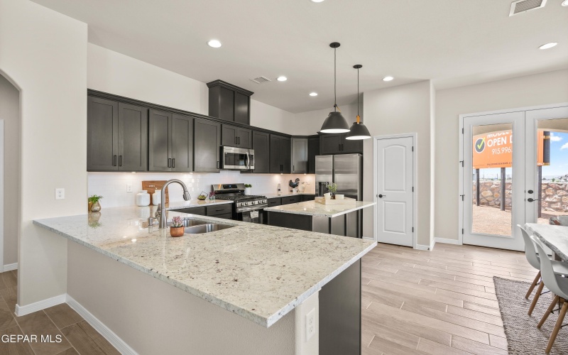 3701 Bob Snead Drive, El Paso, TX 79938, 3 Habitaciones Habitaciones , ,3 BañosBaños,Residential,En Venta,3701 Bob Snead Drive,914869