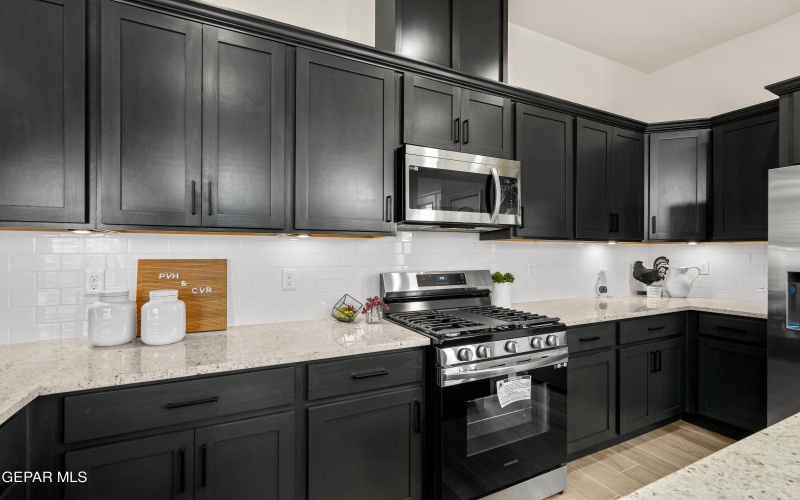 3701 Bob Snead Drive, El Paso, TX 79938, 3 Habitaciones Habitaciones , ,3 BañosBaños,Residential,En Venta,3701 Bob Snead Drive,914869