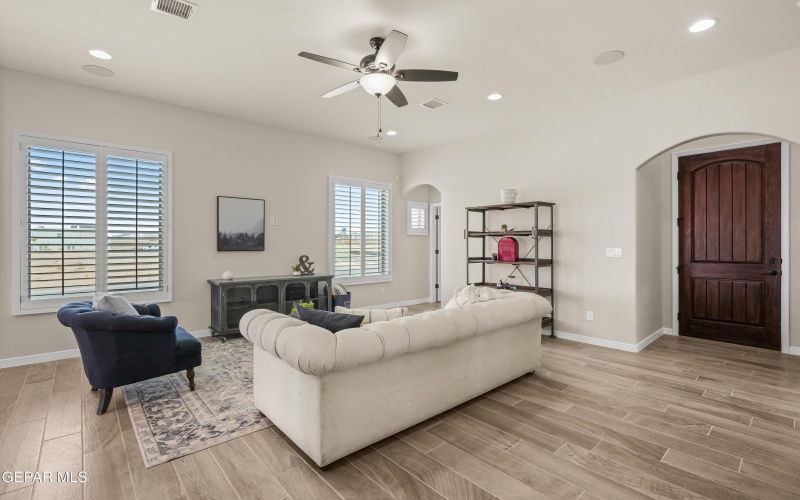 3701 Bob Snead Drive, El Paso, TX 79938, 3 Habitaciones Habitaciones , ,3 BañosBaños,Residential,En Venta,3701 Bob Snead Drive,914869