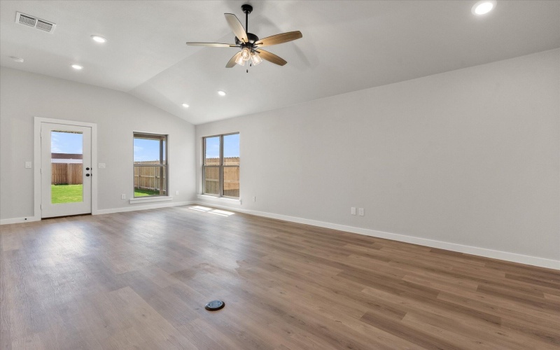 7203 8th Street, Lubbock, TX 79416, 4 Bedrooms Bedrooms, ,2 BathroomsBathrooms,Residential,For Sale,7203 8th Street,0,202558538