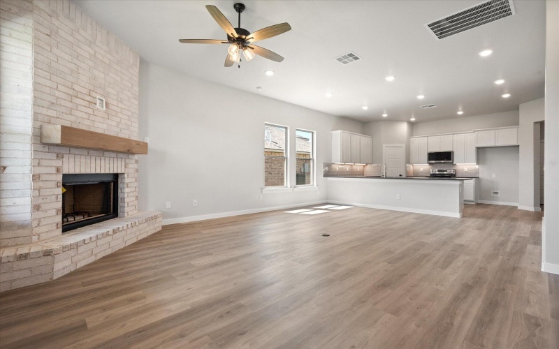 7017 14th Street, Lubbock, TX 79416, 3 Bedrooms Bedrooms, ,2 BathroomsBathrooms,Residential,For Sale,7017 14th Street,0,202558539
