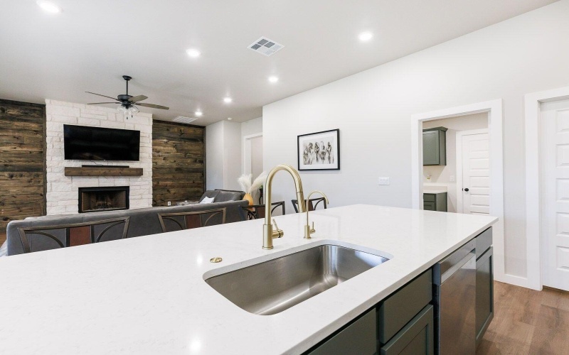 10503 Beaufort Avenue, Lubbock, TX 79424, 4 Bedrooms Bedrooms, ,3 BathroomsBathrooms,Residential,For Sale,10503 Beaufort Avenue,202558540