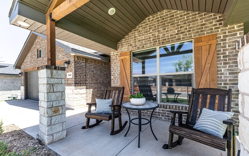 10503 Beaufort Avenue, Lubbock, TX 79424, 4 Bedrooms Bedrooms, ,3 BathroomsBathrooms,Residential,For Sale,10503 Beaufort Avenue,202558540