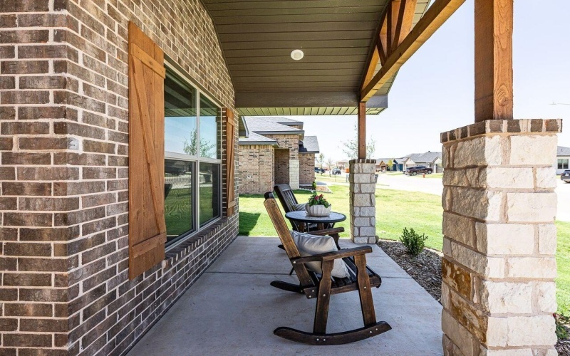 10503 Beaufort Avenue, Lubbock, TX 79424, 4 Bedrooms Bedrooms, ,3 BathroomsBathrooms,Residential,For Sale,10503 Beaufort Avenue,202558540