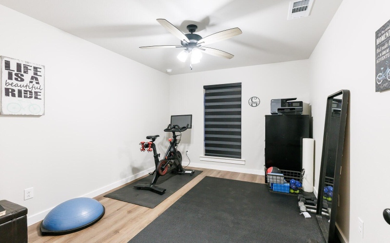 10503 Beaufort Avenue, Lubbock, TX 79424, 4 Bedrooms Bedrooms, ,3 BathroomsBathrooms,Residential,For Sale,10503 Beaufort Avenue,202558540