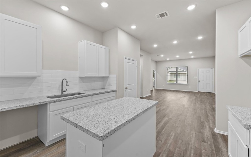 379 Byrd Drive, Lufkin, TX 75901, 4 Habitaciones Habitaciones , ,2 BañosBaños,Residential,En Venta,379 Byrd Drive,22501381