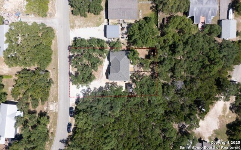 2331 Deer Run, Canyon Lake, TX 78133, 3 Bedrooms Bedrooms, ,2 BathroomsBathrooms,Residential,For Sale,2331 Deer Run,1888640