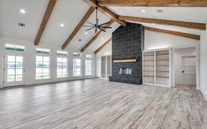 7107 E County Rd 113, Midland, TX 79706, 4 Bedrooms Bedrooms, ,5 BathroomsBathrooms,Residential,For Sale,7107 E County Rd 113,50084235