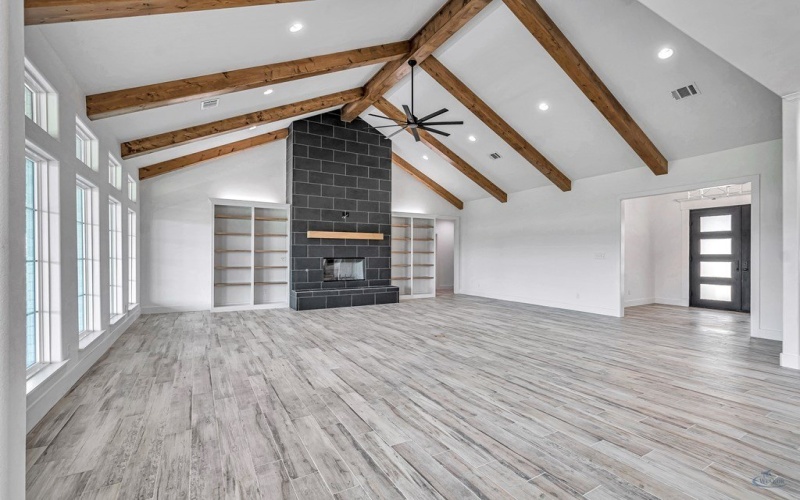 7107 E County Rd 113, Midland, TX 79706, 4 Bedrooms Bedrooms, ,5 BathroomsBathrooms,Residential,For Sale,7107 E County Rd 113,50084235