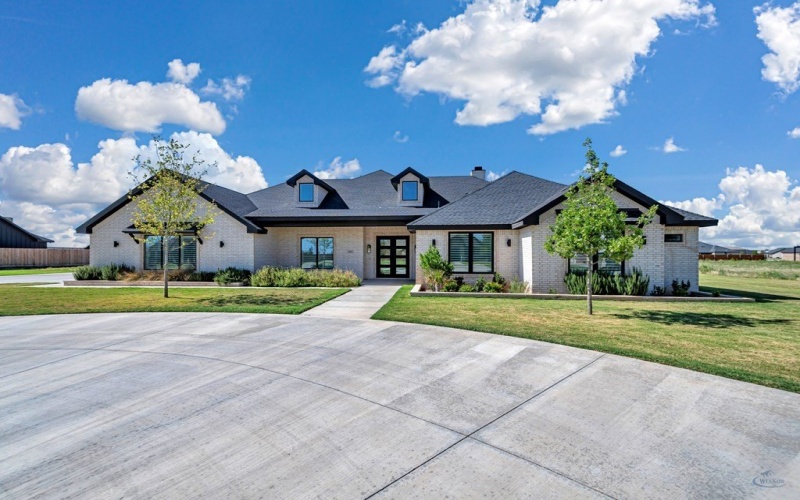 7107 E County Rd 113, Midland, TX 79706, 4 Bedrooms Bedrooms, ,5 BathroomsBathrooms,Residential,For Sale,7107 E County Rd 113,50084235