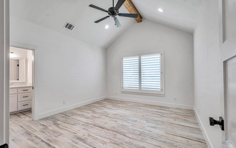 7107 E County Rd 113, Midland, TX 79706, 4 Bedrooms Bedrooms, ,5 BathroomsBathrooms,Residential,For Sale,7107 E County Rd 113,50084235