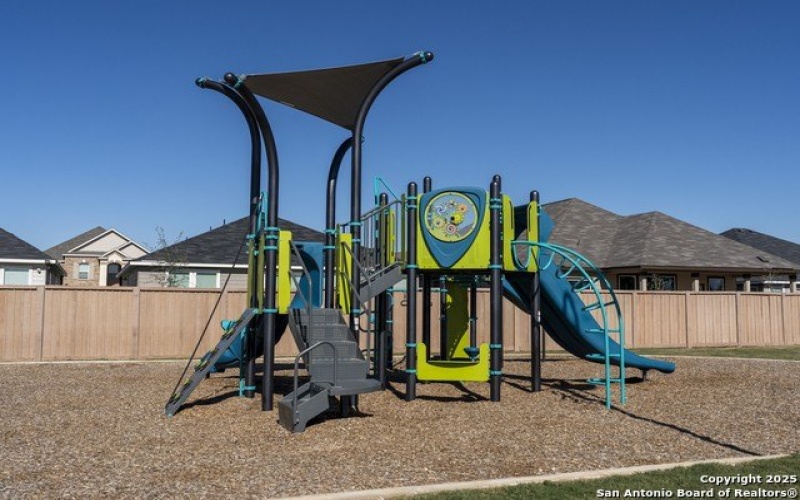 807 Bull Boat Lane, San Antonio, TX 78221, 3 Habitaciones Habitaciones , ,2 BañosBaños,Residential,En Venta,807 Bull Boat Lane,0,1888591