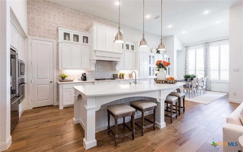 209 Jates Field Bend, Liberty Hill, TX 78642, 4 Bedrooms Bedrooms, ,5 BathroomsBathrooms,Residential,For Sale,209 Jates Field Bend,573368