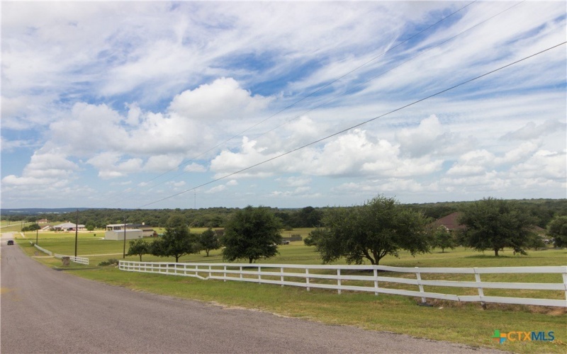 221 Colonial Lane, La Vernia, TX 78121, 4 Habitaciones Habitaciones , ,2 BañosBaños,Residential,En Venta,221 Colonial Lane,0,588396