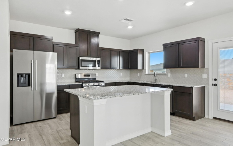 14439 Aria Lopez Drive, El Paso, TX 79938, 3 Bedrooms Bedrooms, ,2 BathroomsBathrooms,Residential,For Sale,14439 Aria Lopez Drive,927482