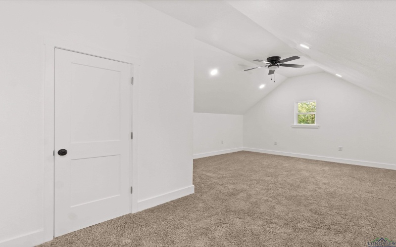 101 Jamaica, White Oak, TX 75693, 4 Habitaciones Habitaciones , ,3 BañosBaños,Residential,En Venta,101 Jamaica,20255309