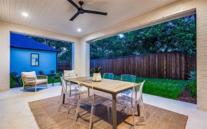 3935 Hawick Lane, Dallas, TX 75220, 5 Bedrooms Bedrooms, ,6 BathroomsBathrooms,Residential,For Sale,3935 Hawick Lane,21008666