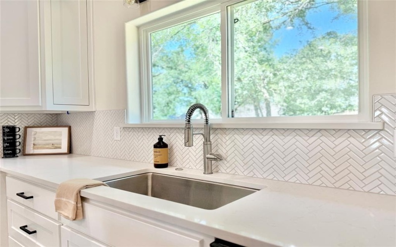 3009 Rock Wood Drive, Granbury, TX 76048, 3 Bedrooms Bedrooms, ,2 BathroomsBathrooms,Residential,For Sale,3009 Rock Wood Drive,21010012
