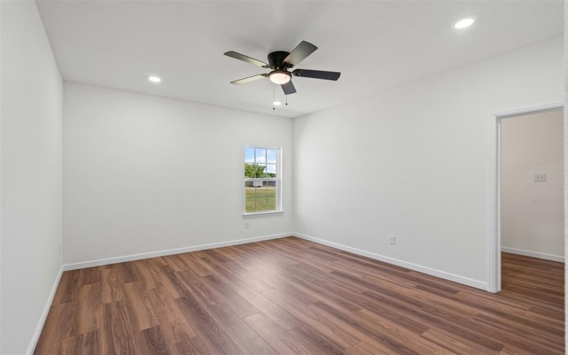 3906 Chippewa Court, Granbury, TX 76048, 3 Bedrooms Bedrooms, ,2 BathroomsBathrooms,Residential,For Sale,3906 Chippewa Court,0,21015888