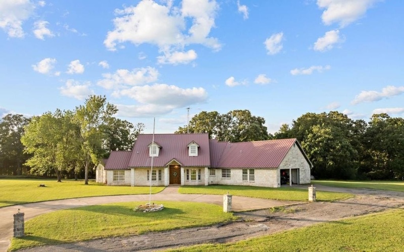 2290 County Road 27300, Honey Grove, TX 75446, 4 Habitaciones Habitaciones , ,3 BañosBaños,Residential,En Venta,2290 County Road 27300,21016249