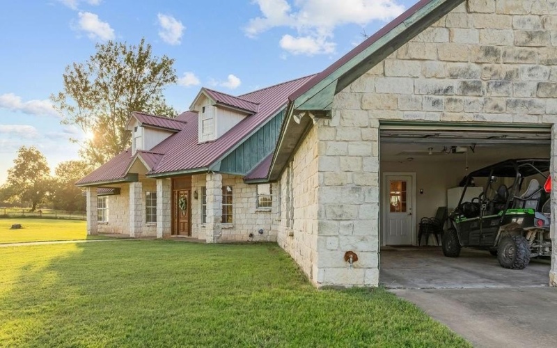2290 County Road 27300, Honey Grove, TX 75446, 4 Habitaciones Habitaciones , ,3 BañosBaños,Residential,En Venta,2290 County Road 27300,21016249