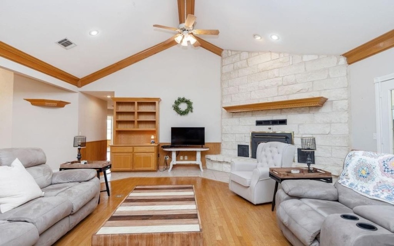 2290 County Road 27300, Honey Grove, TX 75446, 4 Habitaciones Habitaciones , ,3 BañosBaños,Residential,En Venta,2290 County Road 27300,21016249