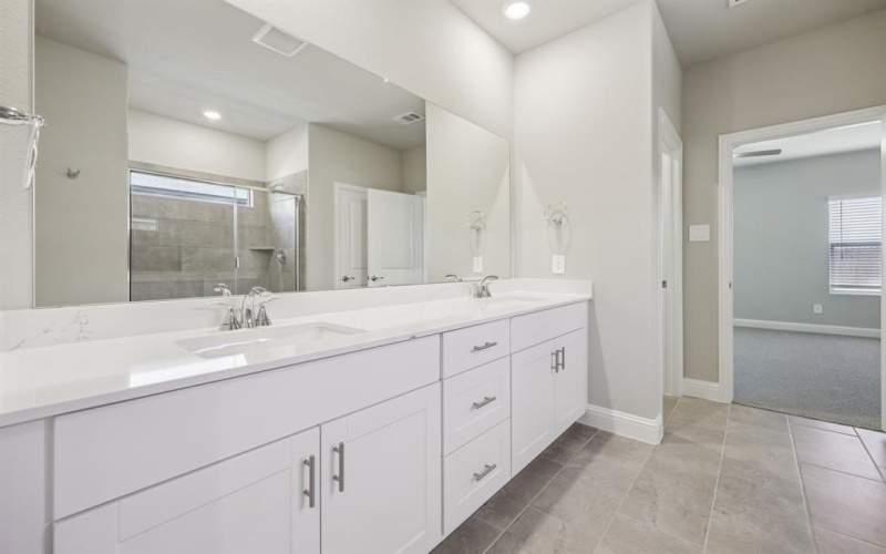 519 Midnight Oak Drive, McKinney, TX 75069, 5 Habitaciones Habitaciones , ,3 BañosBaños,Residential,En Venta,519 Midnight Oak Drive,0,21016615