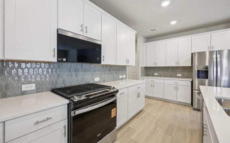 519 Midnight Oak Drive, McKinney, TX 75069, 5 Habitaciones Habitaciones , ,3 BañosBaños,Residential,En Venta,519 Midnight Oak Drive,0,21016615