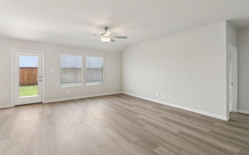 3309 Pat Mayse Drive, Farmersville, TX 75442, 4 Bedrooms Bedrooms, ,3 BathroomsBathrooms,Residential,For Sale,3309 Pat Mayse Drive,0,21016660