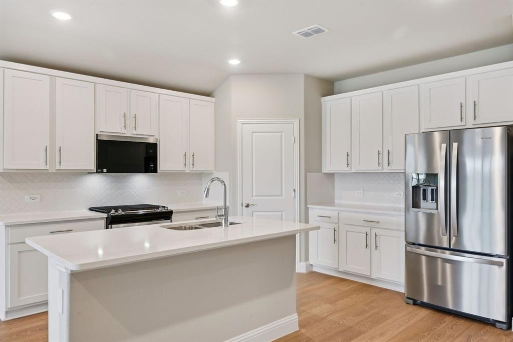 3305 Pat Mayse Drive, Farmersville, TX 75442, 3 Bedrooms Bedrooms, ,2 BathroomsBathrooms,Residential,For Sale,3305 Pat Mayse Drive,0,21016662