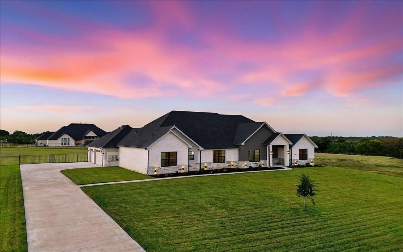 389 Arbor Mill Court, Sunnyvale, TX 75182, 5 Habitaciones Habitaciones , ,5 BañosBaños,Residential,En Venta,389 Arbor Mill Court,0,21017104