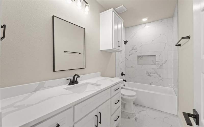 3501 Thannisch Avenue, Fort Worth, TX 76105, 4 Bedrooms Bedrooms, ,2 BathroomsBathrooms,Residential,For Sale,3501 Thannisch Avenue,21017150