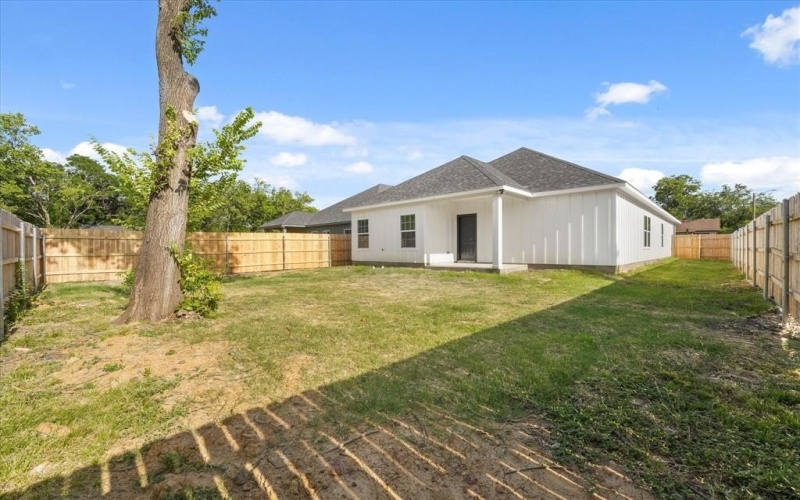 3501 Thannisch Avenue, Fort Worth, TX 76105, 4 Bedrooms Bedrooms, ,2 BathroomsBathrooms,Residential,For Sale,3501 Thannisch Avenue,21017150
