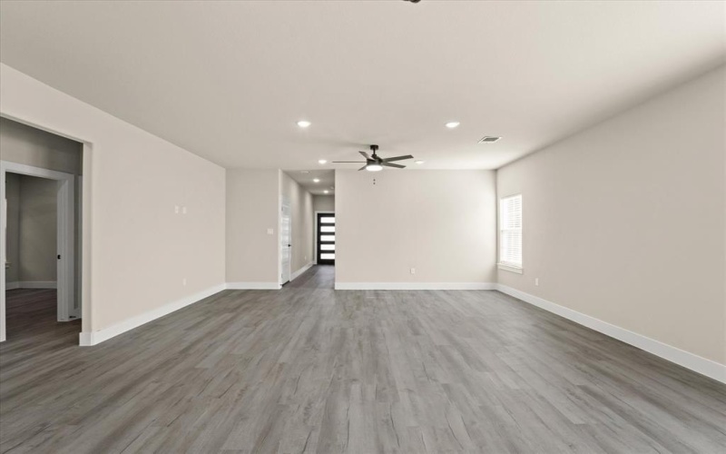 3501 Thannisch Avenue, Fort Worth, TX 76105, 4 Bedrooms Bedrooms, ,2 BathroomsBathrooms,Residential,For Sale,3501 Thannisch Avenue,21017150