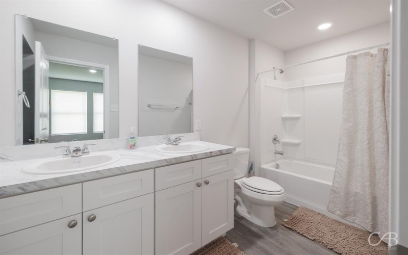 136 Sage Brush Drive, Abilene, TX 79602, 4 Habitaciones Habitaciones , ,2 BañosBaños,Residential,En Venta,136 Sage Brush Drive,21017228