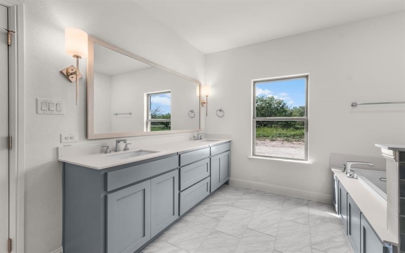 145 Tobiano Trace, Brock, TX 76087, 4 Bedrooms Bedrooms, ,3 BathroomsBathrooms,Residential,For Sale,145 Tobiano Trace,0,21017362