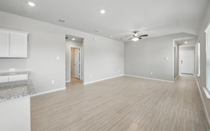 613 SHADED GROVE Drive, Denton, TX 76249, 3 Bedrooms Bedrooms, ,2 BathroomsBathrooms,Residential,For Sale,613 SHADED GROVE Drive,21017415