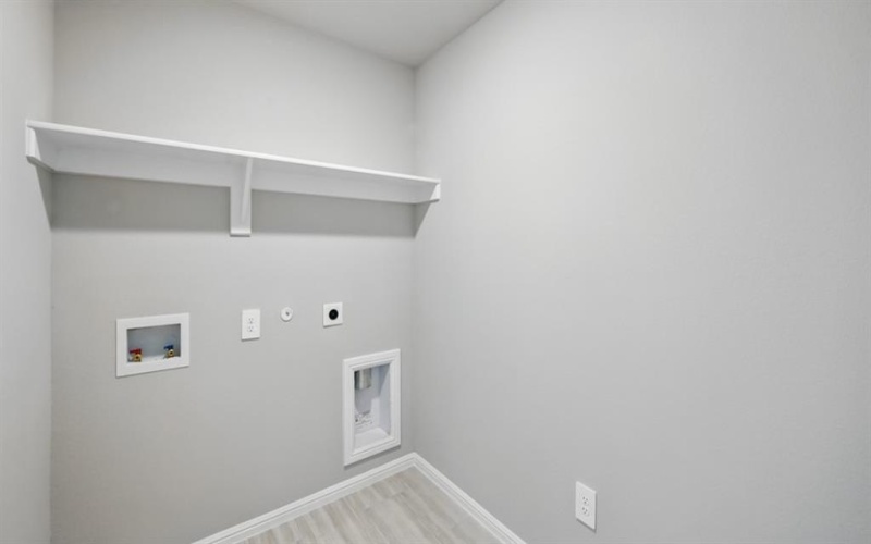 613 SHADED GROVE Drive, Denton, TX 76249, 3 Bedrooms Bedrooms, ,2 BathroomsBathrooms,Residential,For Sale,613 SHADED GROVE Drive,21017415