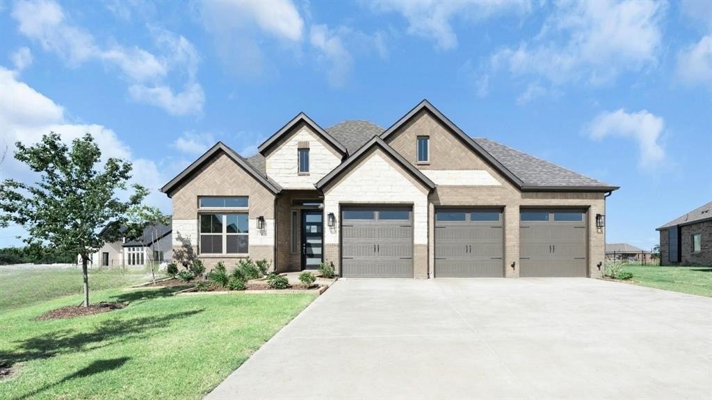 708 Proverbs Court, Heath, TX 75032, 3 Bedrooms Bedrooms, ,2 BathroomsBathrooms,Residential,For Sale,708 Proverbs Court,21017510