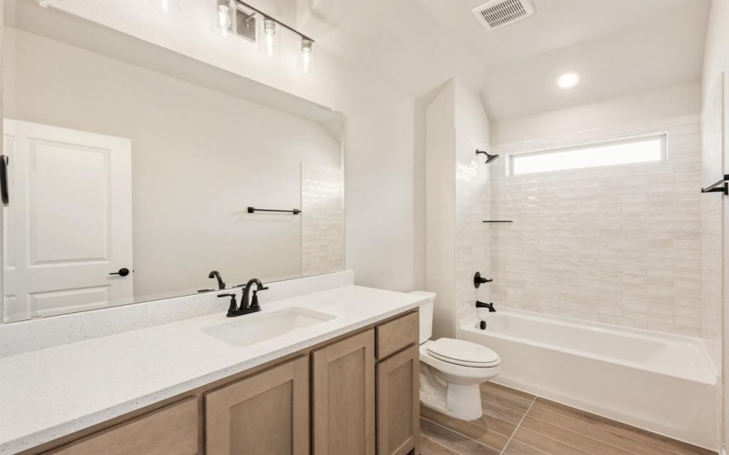 2612 Acton Drive, Mansfield, TX 76084, 5 Habitaciones Habitaciones , ,5 BañosBaños,Residential,En Venta,2612 Acton Drive,0,21017789