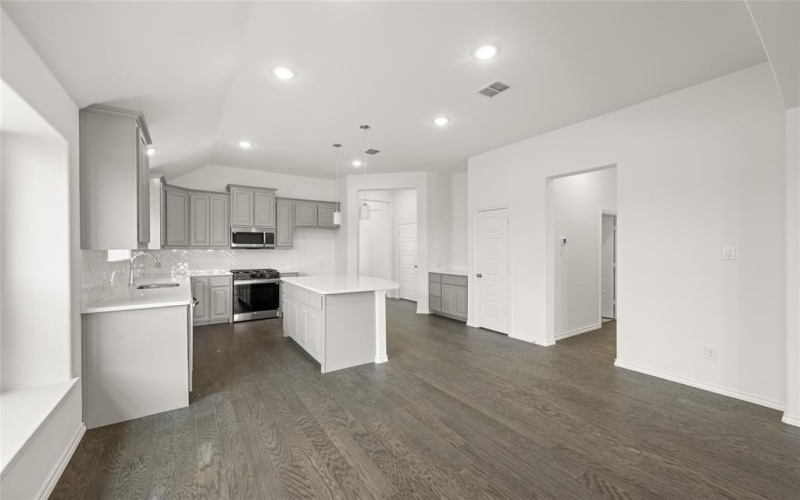 4329 Sun Meadow Drive, Joshua, TX 76058, 3 Bedrooms Bedrooms, ,2 BathroomsBathrooms,Residential,For Sale,4329 Sun Meadow Drive,0,21018053