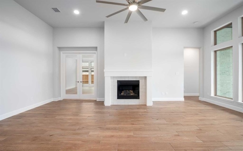 232 Rosemallow Lane, Waxahachie, TX 75165, 4 Bedrooms Bedrooms, ,3 BathroomsBathrooms,Residential,For Sale,232 Rosemallow Lane,0,21018117